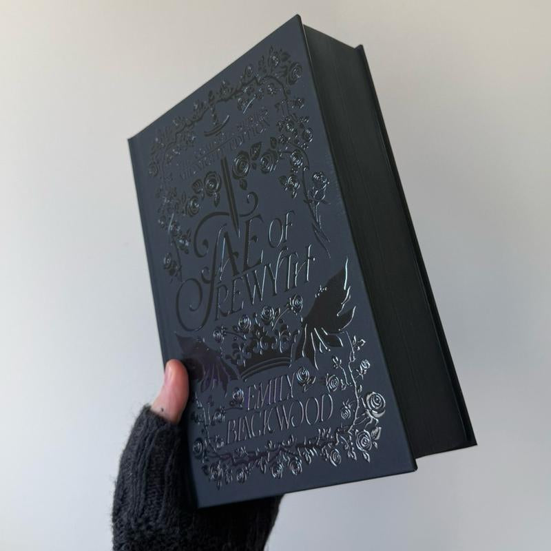 Midnight Edition Fae of Rewyth Omnibus – Limited Black Gloss Collector’s Book (Scratch & Dent)